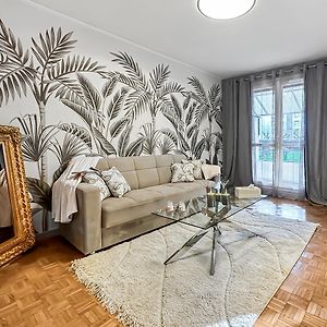 Appartement à 2 Chambres à Coucher