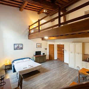 Studio Duplex
