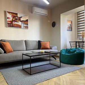 Dea'S Apartment: Hidden Gem