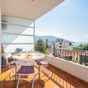 Appartement à 3 Chambres à Coucher