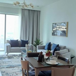 Svizona Premium 2Bhk, Burj Khalifa View, Downtown Dubai
