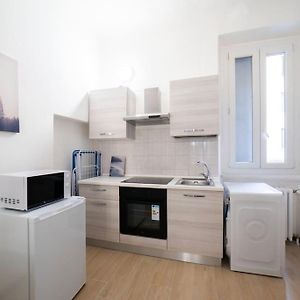Apartment 4 Stops From The City Center