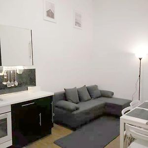 Appartement à 3 Chambres à Coucher