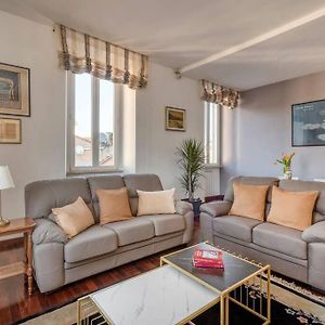 Appartement à 2 Chambres à Coucher