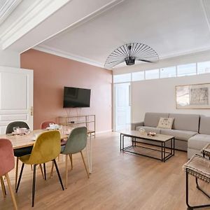 Appartement à 3 Chambres à Coucher