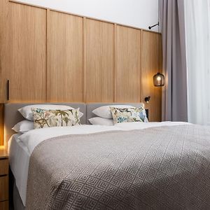 Appartement à 2 Chambres à Coucher