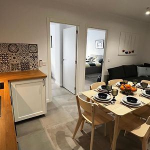 Appartement à 2 Chambres à Coucher