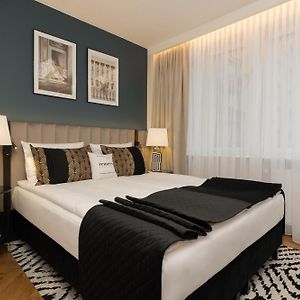 Lux Blue Moon Residence City Center Foksal By Renters Prestige