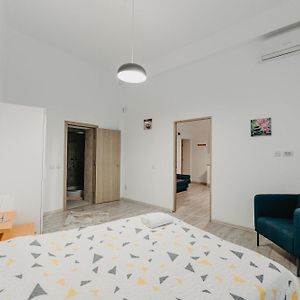 Studio Piata Amzei Nr.1