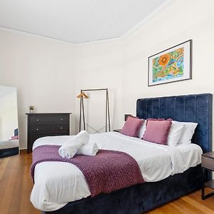 Appartement à 3 Chambres à Coucher