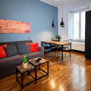 Tolemaide Orange Apartment