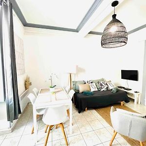 Appartement à 2 Chambres à Coucher