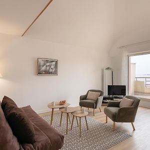 Appartement à 3 Chambres à Coucher