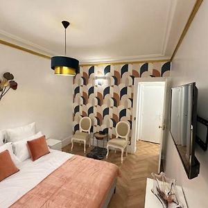 Appartement à 2 Chambres à Coucher