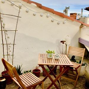 Joli studio avec terrasse, coeur historique - protocole sanitaire strict
