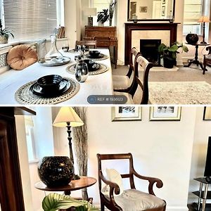 Executive Knightsbridge Apartment