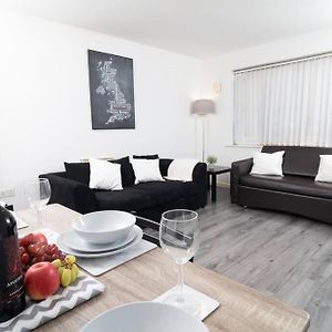 Appartement à 3 Chambres à Coucher