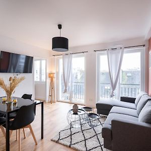 Appartement à 2 Chambres à Coucher