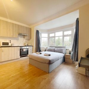 Appartement à 2 Chambres à Coucher