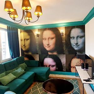 Appartement à 3 Chambres à Coucher