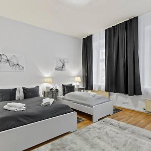 Appartement à 2 Chambres à Coucher
