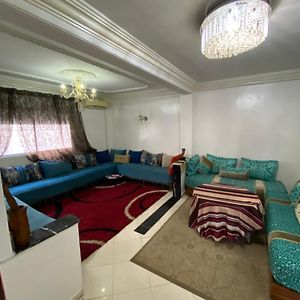 Appartement à 2 Chambres à Coucher