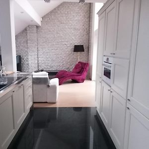 Appartement à 2 Chambres à Coucher