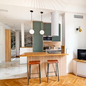 Appartement à 2 Chambres à Coucher