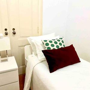 Romantic Chiado 7 -Private Small Single Room With No Outside Window
