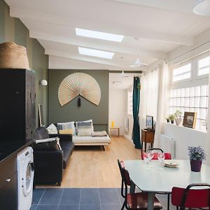 Appartement à 2 Chambres à Coucher