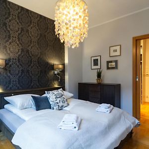 Legend. Wawel Castle Premium Apartment