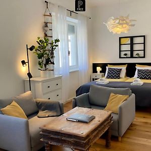 Studio de Luxe