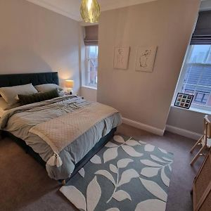 Apartment 20 Min Walk From Manchester City Centre