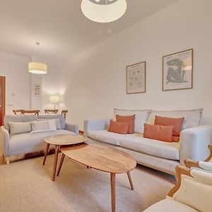 Appartement à 3 Chambres à Coucher