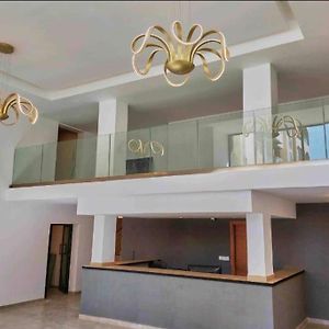 Appartement F4 Meuble A Dakar