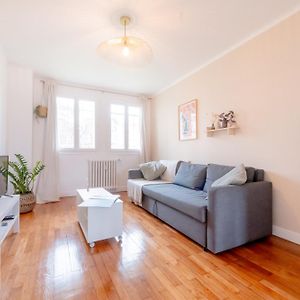 Appartement à 2 Chambres à Coucher