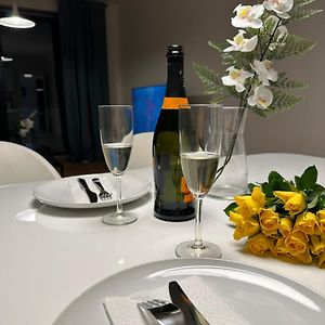 Appartement à 3 Chambres à Coucher