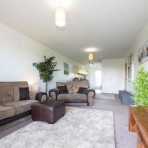 Appartement à 2 Chambres à Coucher