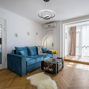 Downtown Location Apartment - Amazing Terrace