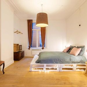Pink Fairytale-Like Apartment