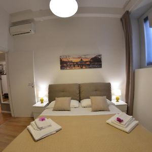 Appartement à 2 Chambres à Coucher