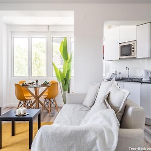 Appartement à 2 Chambres à Coucher