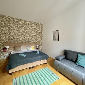 Design Apartment # Dob16 #Downtown #Nightlife