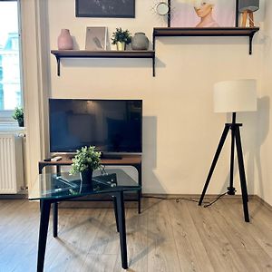 Studio Apartment By Hi5 Apartments- Erzsebet 44