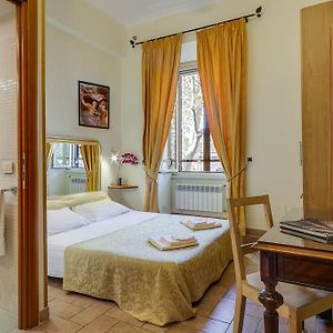 Appartement à 3 Chambres à Coucher