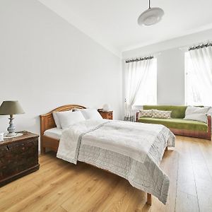 Bright And Warm Apartment, Vilnius City Centre