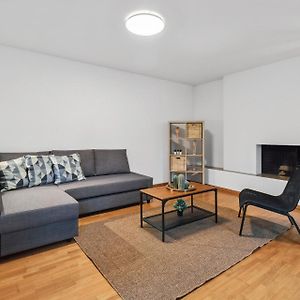 Neumuensterstrasse 26