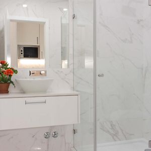 Private Bathroom Twin Room