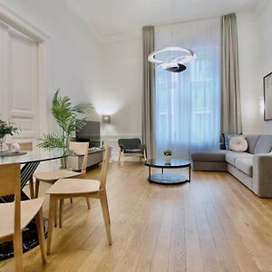 Appartement à 3 Chambres à Coucher