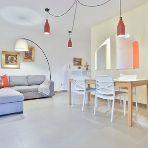 Appartement à 3 Chambres à Coucher